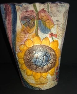 ITALIAN HAND PAINTED POTTERY SUNFLOWER WALL POCKET 8" - Picture 1 of 5