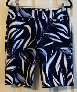 Chico's Classic Navy/White Brigitte Foliage Print Shorts Size 00 (0/2-XS)NWT - Picture 1 of 9