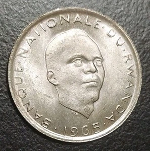 1965 Rwanda 1 Franc UNC Vintage Coin KM 5  - Picture 1 of 3