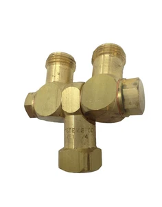1/4 pulg. CUERPO DE BOQUILLA DOBLE GIRATORIO de SPRAYING SYSTEMS Co. - Imagen 1 de 3
