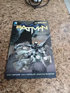 Batman Vol. 1: the Court of Owls (the New 52) by Scott Snyder (2012, Hardcover) - Picture 1 of 6