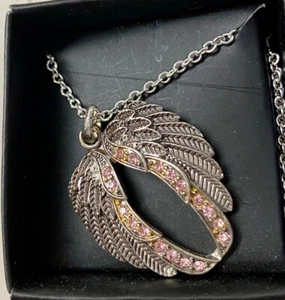 Angel Wings of Courage Necklace Breast Cancer Awareness Avon 2018 - Picture 1 of 6