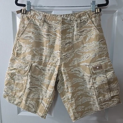 Pantalones Cortos Carga Undefeated Japan Tiger Camuflados Desierto Para Hombre Talla 30 Dobladillo Crudo Foto 1 de 4