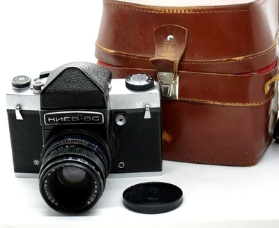 Bonita cámara Kiev-6C formato medio 6x6 lente soviética Pentacon Six Vega-12 2,8/90 Foto 1 de 4