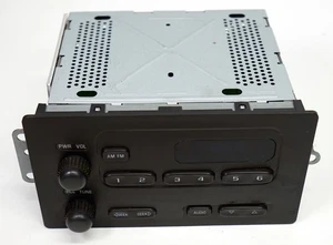 2004-2008 Chevrolet Colorado IC 1595 AM FM Radio Receiver OEM 15131157 - Picture 1 of 3