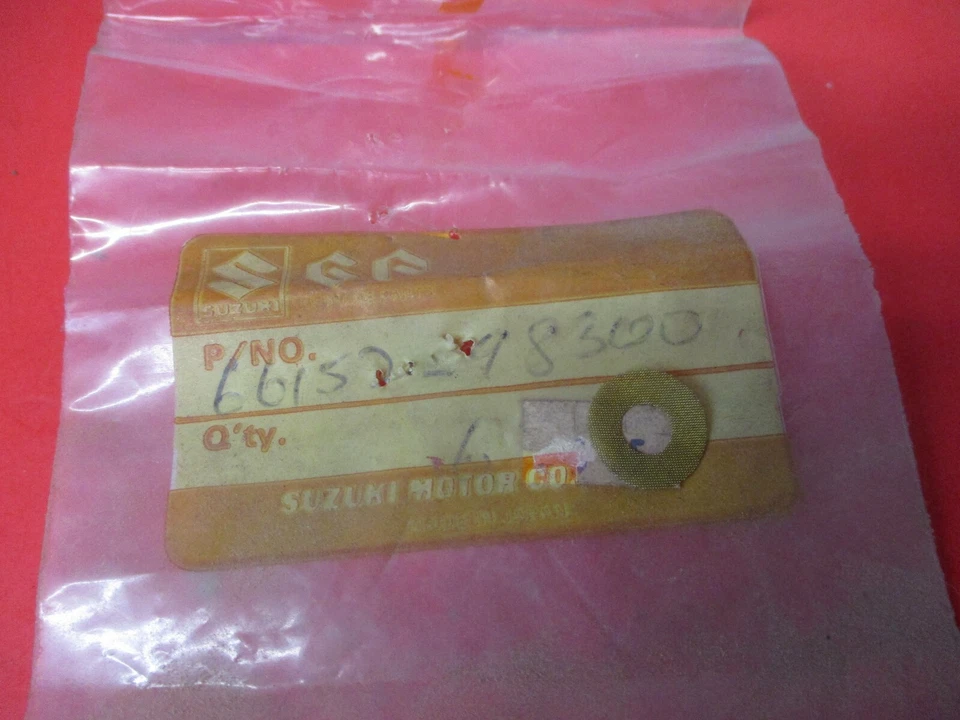 NUEVO DE LOTE JUNTA FILTRO COMBUSTIBLE ORIGINAL SUZUKI 1987 GSXR50 66152-98300 Foto 1 de 1