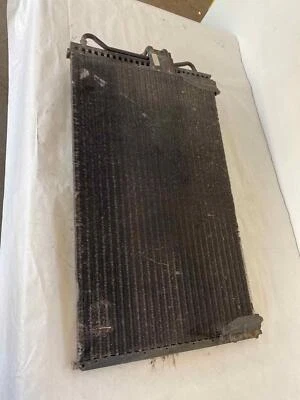 2001 - 2004 FORD ESCAPE XLT Air Conditioner A/C Condenser (ID 1L8H-19710-AA) T - Image 1 of 4
