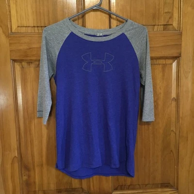 Camisa deportiva Under Armour para mujer raglán manga 3/4 azul gris Foto 1 de 4