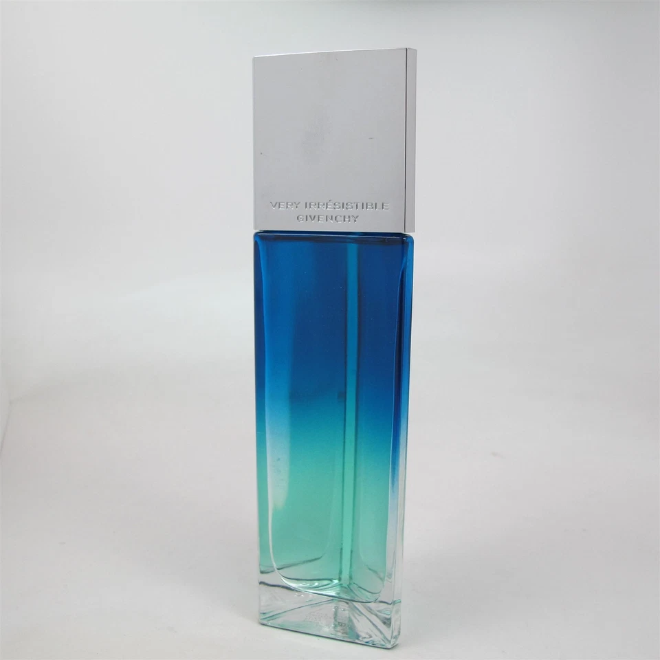 Loción para después del afeitado Very Irresistible Fresh Attitude de Givenchy 100 ml/3,3 oz  Foto 1 de 1