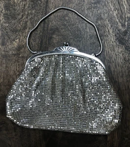 Whiting and Davis Silber Mesh Abendtasche - Bild 1 von 15