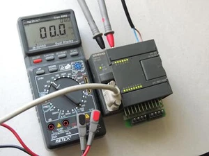 S7-200 CPU 222 SIEMENS SIMATIC CONTROL, AC / DC / RLY - Imagen 1 de 12