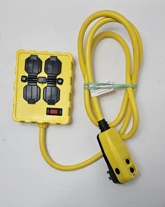 Quad Outlet GFI Circuit breakerTOWER MANUFACTURING COMPANY C664503 Power Strip - Picture 1 of 5