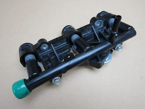 Yamaha XSR 900 ABS 2018 8,694 miles petrol fuel rail injectors (11909) - Picture 1 of 7