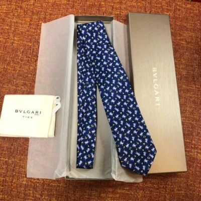 Corbata Bvlgari Italia Hombre Corbata Panda Azul Marino y Panda y Amarillo/Caja de Seda Foto 1 de 4