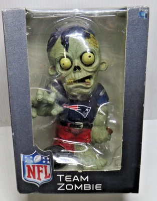Figura Zombie Equipo NFL New England Patriots 9" Forever Nightmares Coleccionables Foto 1 de 4