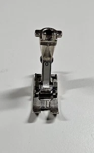 Zickzack Nähfuß (für alte Modell Bernina Nr. 0 gebraucht, (altes Modell) - Bild 1 von 1