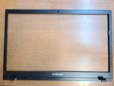 ¡¡ORIGINAL!! PORTATIL SAMSUNG NP305V5A SERIE 305V 15.6" LCD BISEL FRONTAL BA75-03209A Foto 1 de 3
