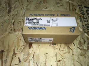 Servomotor eléctrico de CA Yaskawa, SGM7J-02AFA21, NOS, LG-141 - Imagen 1 de 6