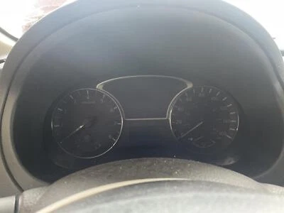 Medidor de velocímetro usado se adapta a: Nissan Altima Cluster Sdn AT CVT 2014 2,5 L 4 cilindros Foto 1 de 4