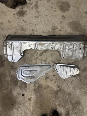 Mazda Miata 1990-1997 OEM paquete estante interior estaño combustible panel de acceso conjunto NA Foto 1 de 4