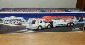Hess Fire Truck Vintage 2000 Collectors Edition Lights And Siren Advertising - Picture 1 of 3