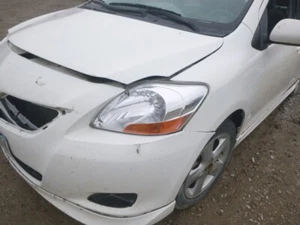 Used Left Headlight Assembly fits: 2007 Toyota Yaris Sdn L. w/o S package Left G - Picture 1 of 2