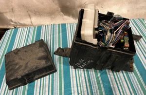 04 05 06  INFINITI QX56 ENGINE FUSE BOX RELAY BLOCK 24382-7S110 FREE SHIP B30 - Picture 1 of 9