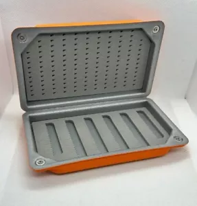 Daiichi Lycra Foam Fly Box; small, large & x-large- available in several colors - Picture 1 of 14