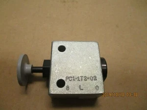 NEW, TOYOOKI PC1-1T2-02 PRESSURE CHECKER.  - Picture 1 of 3