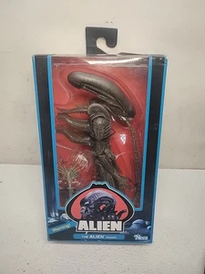 NECA Aliens Alien 40th Anniversary HR Giger Xenomorph 7" Figure with Facehugger - Picture 1 of 12