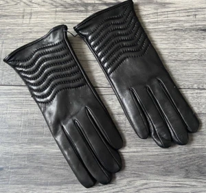 PAUL SMITH BLACK LEATHER QUILTED SWIRL GLOVES SIZE M MADE IN ITALY BNWT - Picture 1 of 8