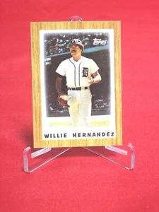 Willie Hernandez 1987 Baseball Card TOPPS MINI #54 EX-NM - Picture 1 of 1