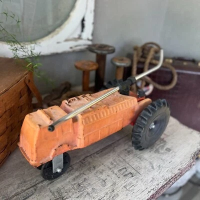 Aspersor naranja de hierro fundido Melnor vintage Foto 1 de 4