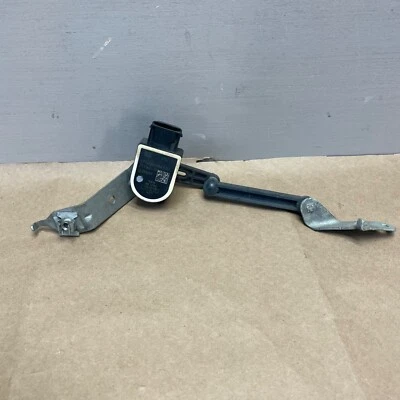 BMW F22 F30 F32 228I 328I 335I 428I 435I 2012-19 SENSOR DE ALTURA TRASERO IZQUIERDO Foto 1 de 4