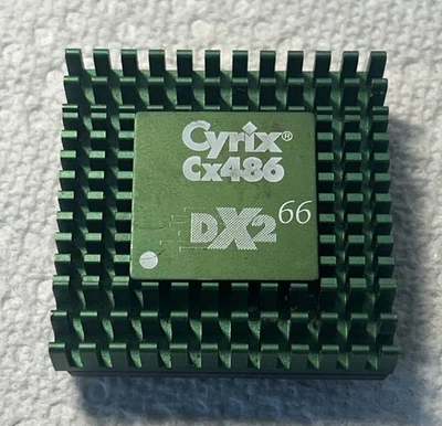 Vintage Cyrix CX486 DX2 66 MHz CPU Processor with Heatsink 1993 - Image 1 of 2