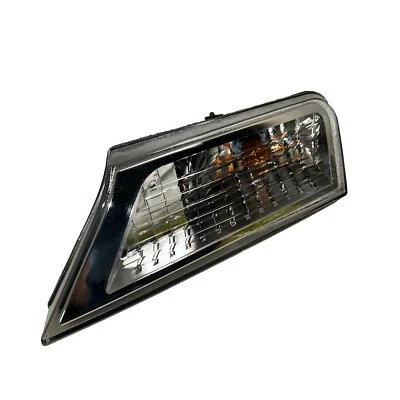 Jeep Liberty 2008-2012; luz de estacionamiento del lado izquierdo del conductor certificado por CAPA Foto 1 de 4