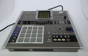 Estación de trabajo secuenciador sampler de estudio de producción Roland MV-8000 enciende *LEER* - Imagen 1 de 11