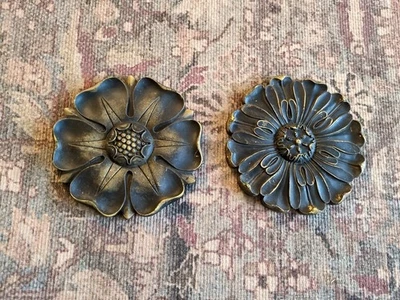 Set Of Two Small Vintage Flower Wall Plaques Black Gold Decor Wall Hangings Art - Image 1 of 4