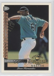 1998 Donruss Signature Series Signature Proof /150 Livan Hernandez #73
