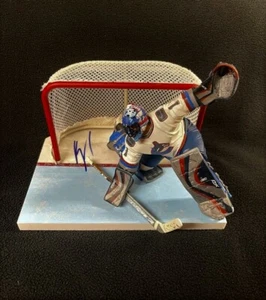 Roberto Luongo Signed Vancouver Canucks McFarlane Figure - Picture 1 of 1