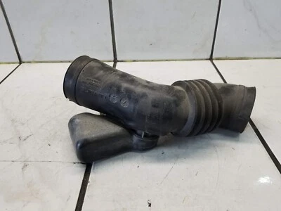 2005 SUBARU LEGACY OUTBACK 3.0L AIR TUBE (AIR CLEANER TO AIR RESONATOR) - Image 1 of 3