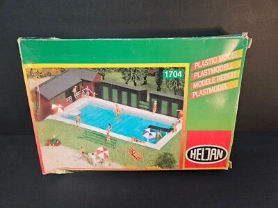 Heljan HO 1704 Open Air Swimming Pool 65 Teile/Pieces 22x15x5.5cm  NEW open box - Image 1 of 4
