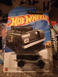 Hot Wheels Land Rover Series II Green ERROR - Picture 1 of 4