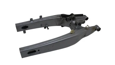 FORCELLONE POSTERIORE APRILIA PEGASO 650 IE 2001 2002 SCORRICATENA - Imagem 1 de 4