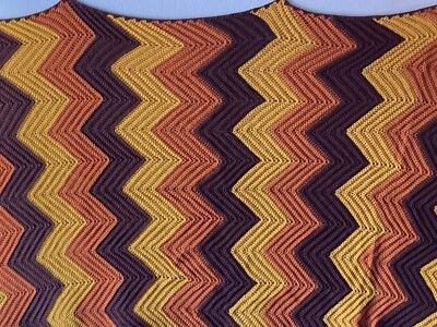 MANTA DE GANCHILLO HECHA A MANO Foto 1 de 4