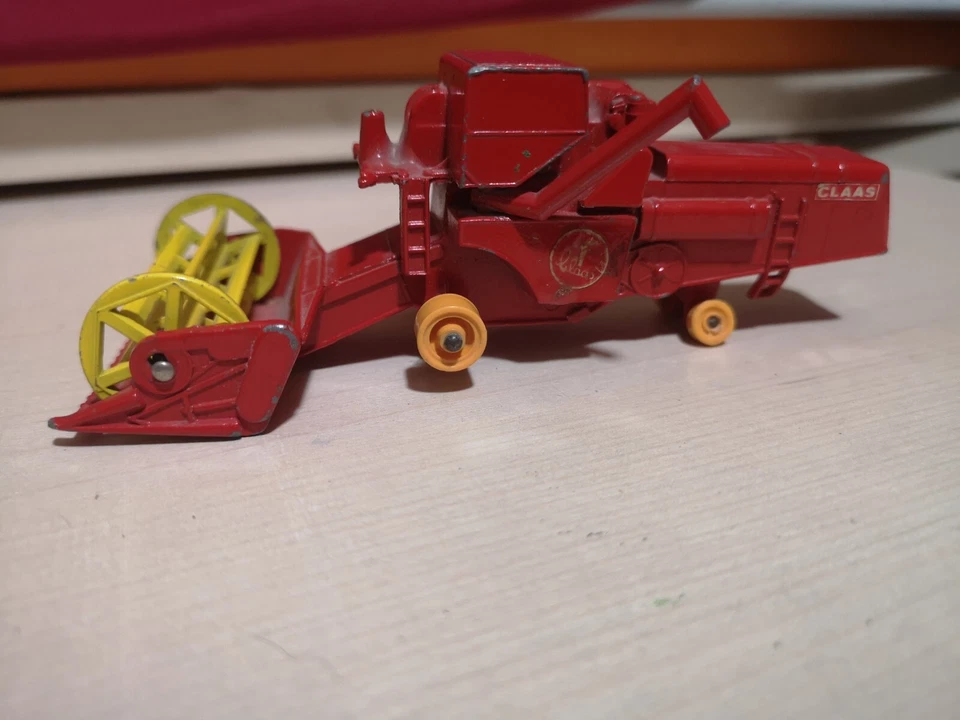 Matchbox king size n° K 9 Lesney harvester mietitrebbia tractor - Immagine 1 di 3