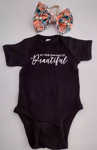 Pezzo unico neonata bambina con fiocco fascia coordinata di pelli di coniglio - Foto 1 di 10