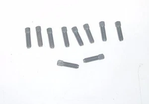 Lot de 10 vis TRIPAN - embout carré de 5 - Filetage M5 - NEUVES - Picture 1 of 1