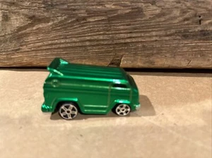 Furgone verde Maisto Vantasy Spectraflame - Foto 1 di 5