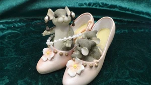 Charming Tails Mom You're Beautiful 98/263 Mice Figurine Pink Shoes Signed - Picture 1 of 8